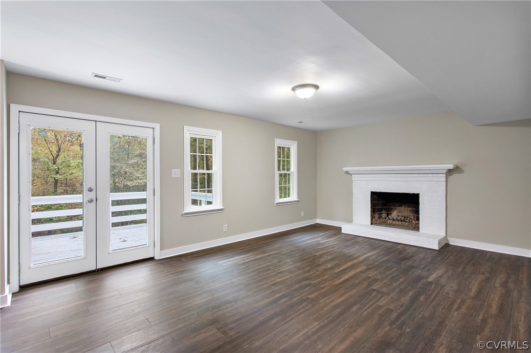 4812 Cedar Cliff Road Chester, VA 23831 - Photo 6 of 36 Family Room