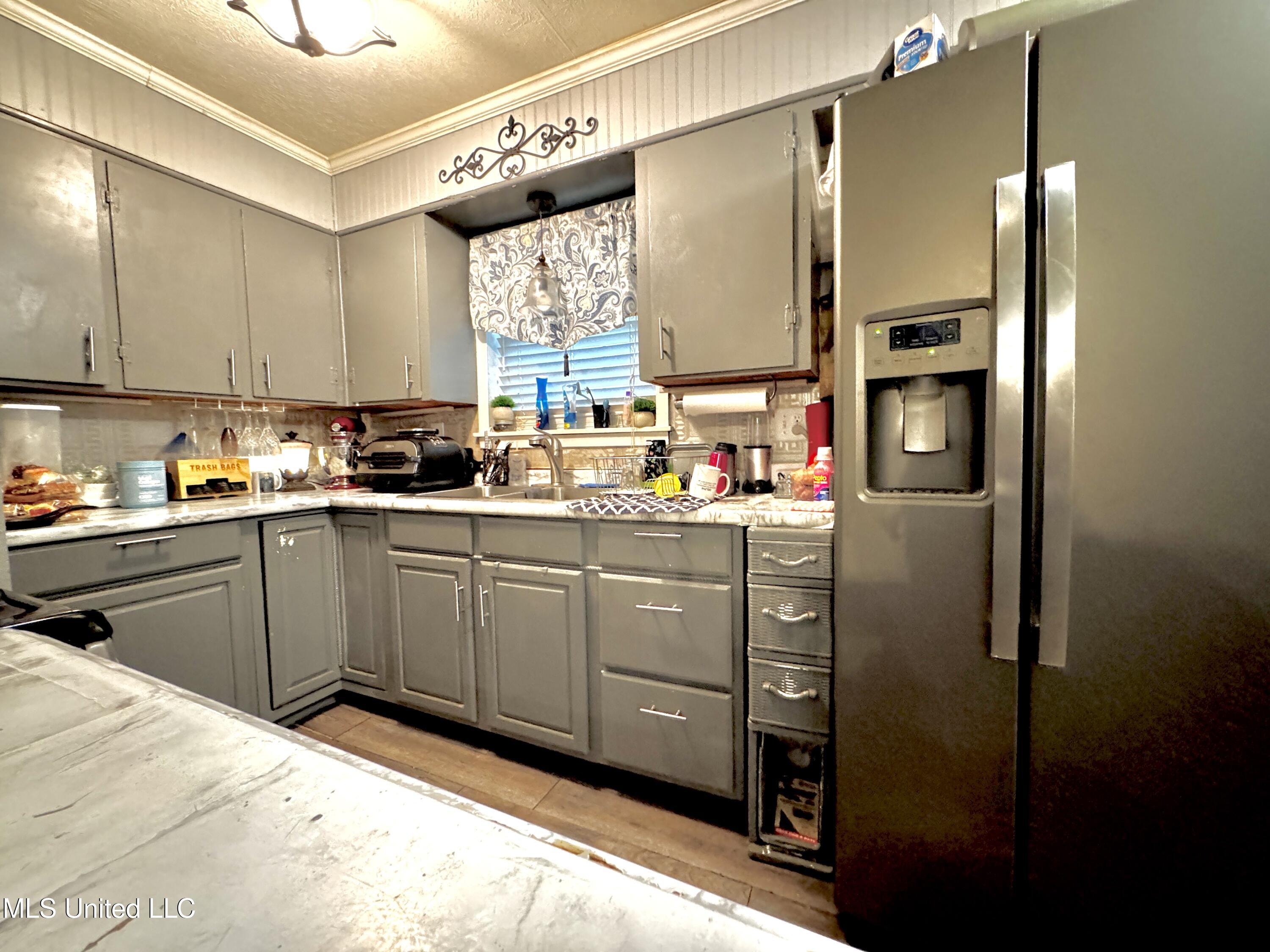 88 Amite Road Northeast Brookhaven, MS 39601 - Photo 3 of 16 IMG_5962