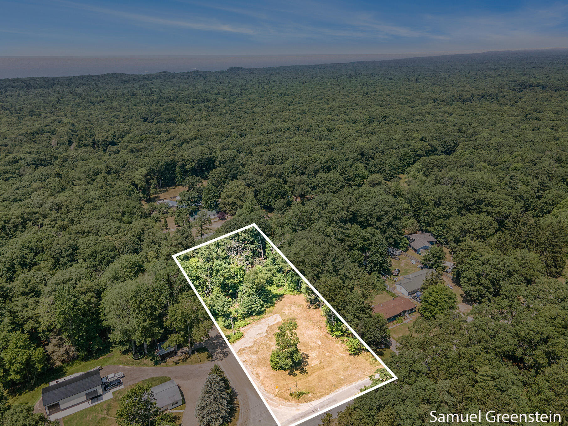 3624 Kern Road Muskegon, MI 49445 - Photo 4 of 18 DJI_0479 Outline