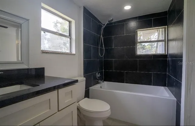 $1,800 | 546 Fulton Street, Daytona Beach, FL 32114