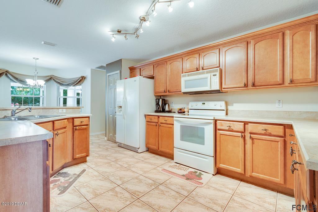 24 Princess Ruth Lane Palm Coast, FL 32164 - Photo 3 of 23 3
