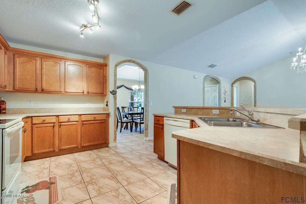 24 Princess Ruth Lane Palm Coast, FL 32164 - Photo 9 of 23 9