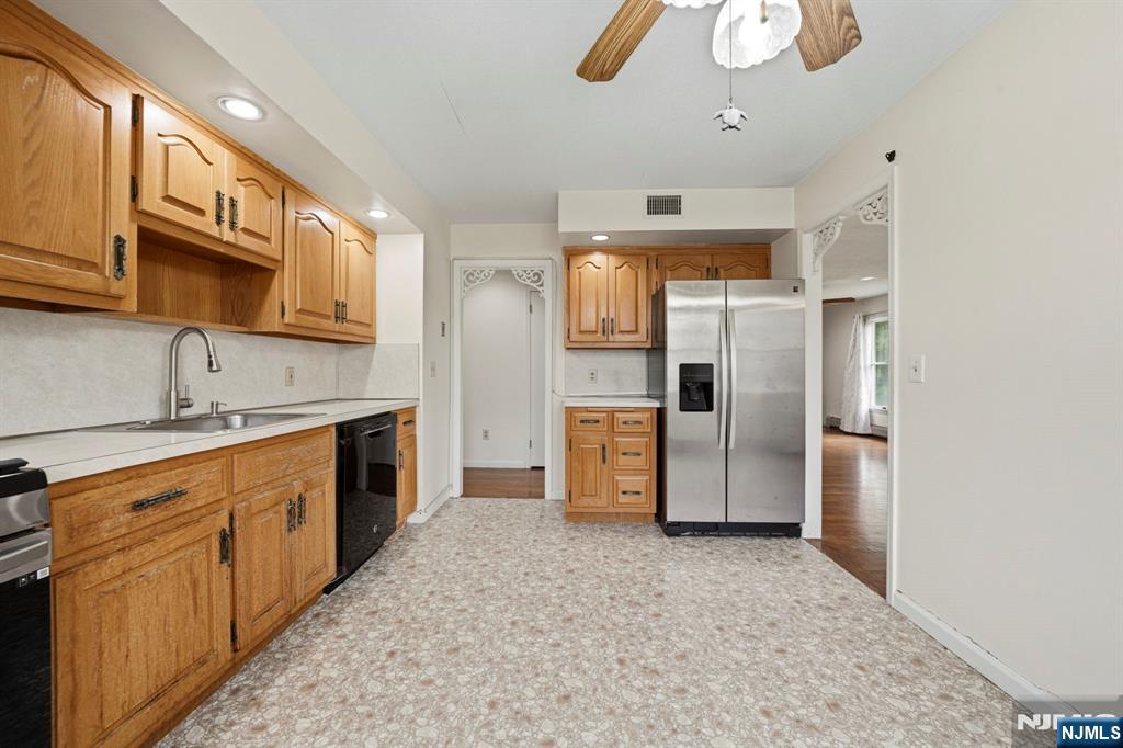 433 Tappan Road Northvale, NJ 07647 - Photo 15 of 39