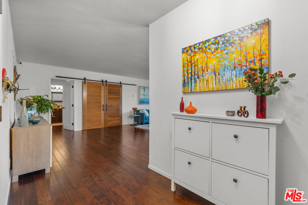 8701 Delgany Avenue, Unit 112 Playa del Rey, CA 90293 - Photo 2 of 22