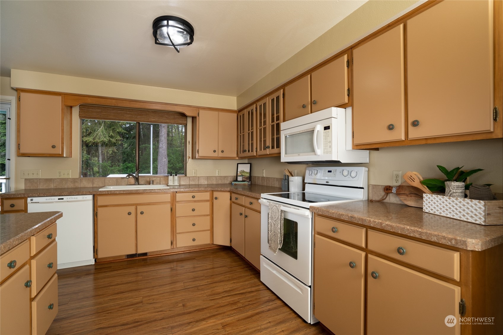 176 Canyon Road Oak Harbor, WA 98277 - Photo 7 of 38 Gallery Image 7