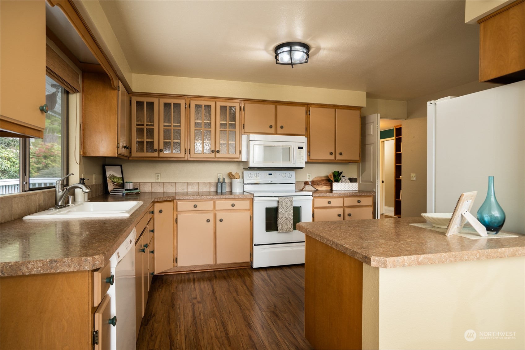 176 Canyon Road Oak Harbor, WA 98277 - Photo 8 of 38 Gallery Image 8