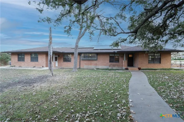 $455,000 | 105 Blackfoot Drive, Temple, TX 76504