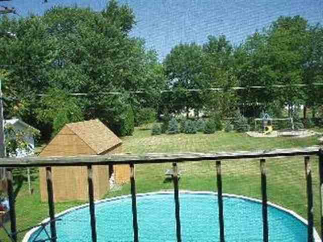 430 Center Street Carleton, MI 48117 - Photo 6 of 11 506316-5.JPG