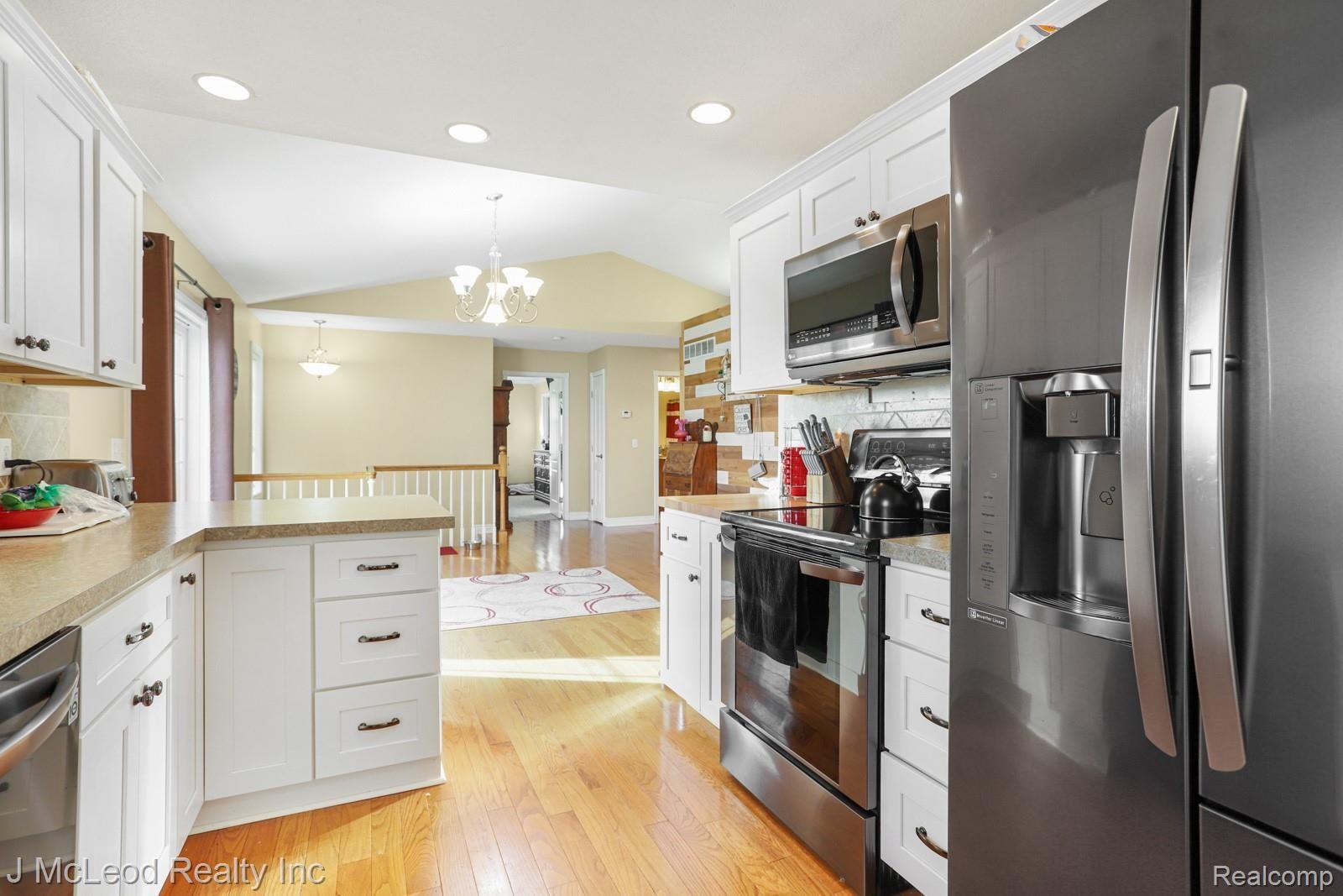 785 State Road Vassar, MI 48768 - Photo 17 of 59 785 State Rd Vassar-17.jpg