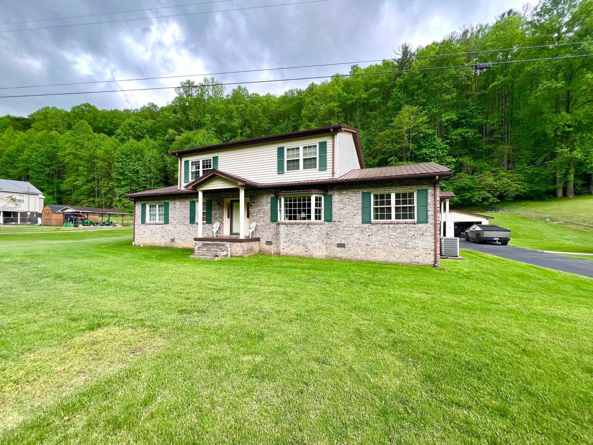 4758 Cloverlick Road Cumberland, KY 40823 - Photo 2 of 50 f430ee49-5453-4d32-8e5d-72e7da847294