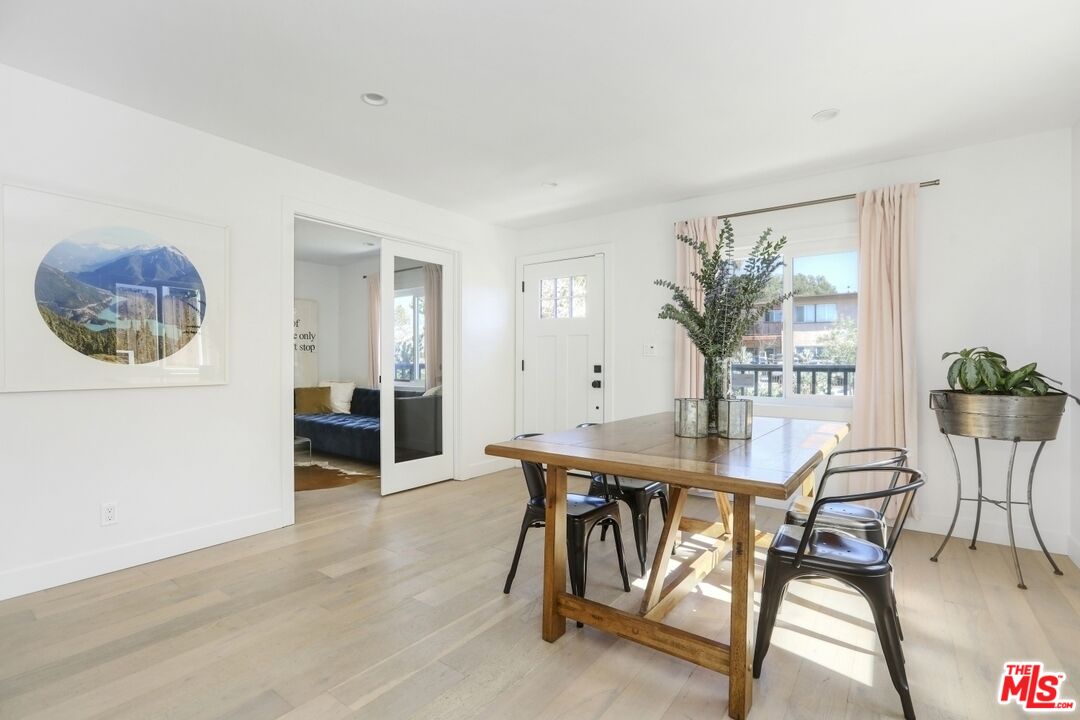 1269 1/2 South Muirfield Road Los Angeles, CA 90019 - Photo 10 of 13