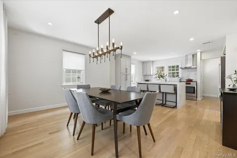 $1,675,000 | 8 Bayberry Avenue, Garden City, NY 11530