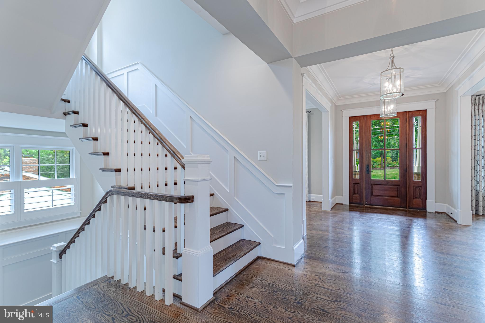 1478 Waggaman Circle McLean, VA 22101 - Photo 17 of 50 Foyer