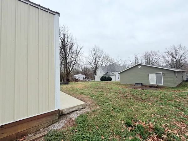$127,000 | 858 Benton Street, Eldorado, IL 62930