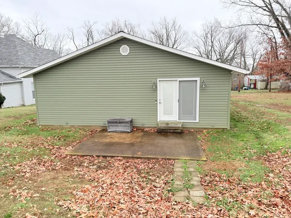 $127,000 | 858 Benton Street, Eldorado, IL 62930