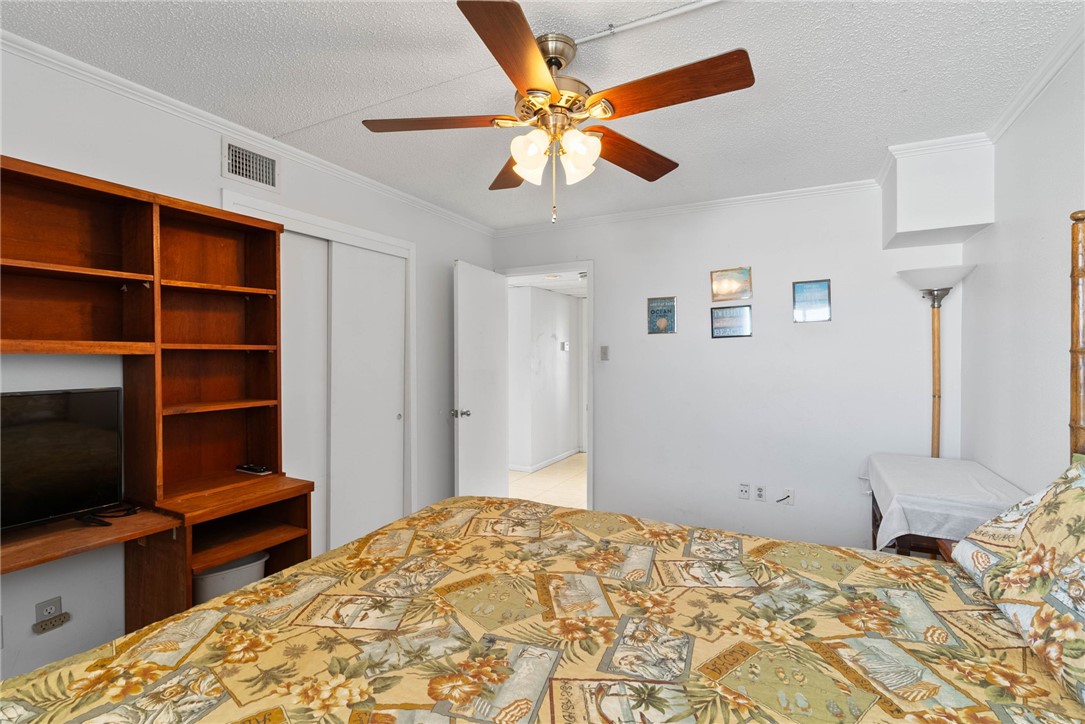 202 Reef Avenue, Unit 407 Corpus Christi, TX 78402 - Photo 17 of 32
