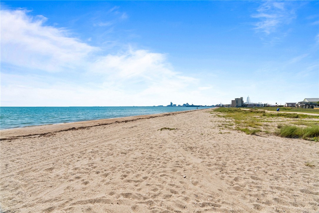 202 Reef Avenue, Unit 407 Corpus Christi, TX 78402 - Photo 28 of 32