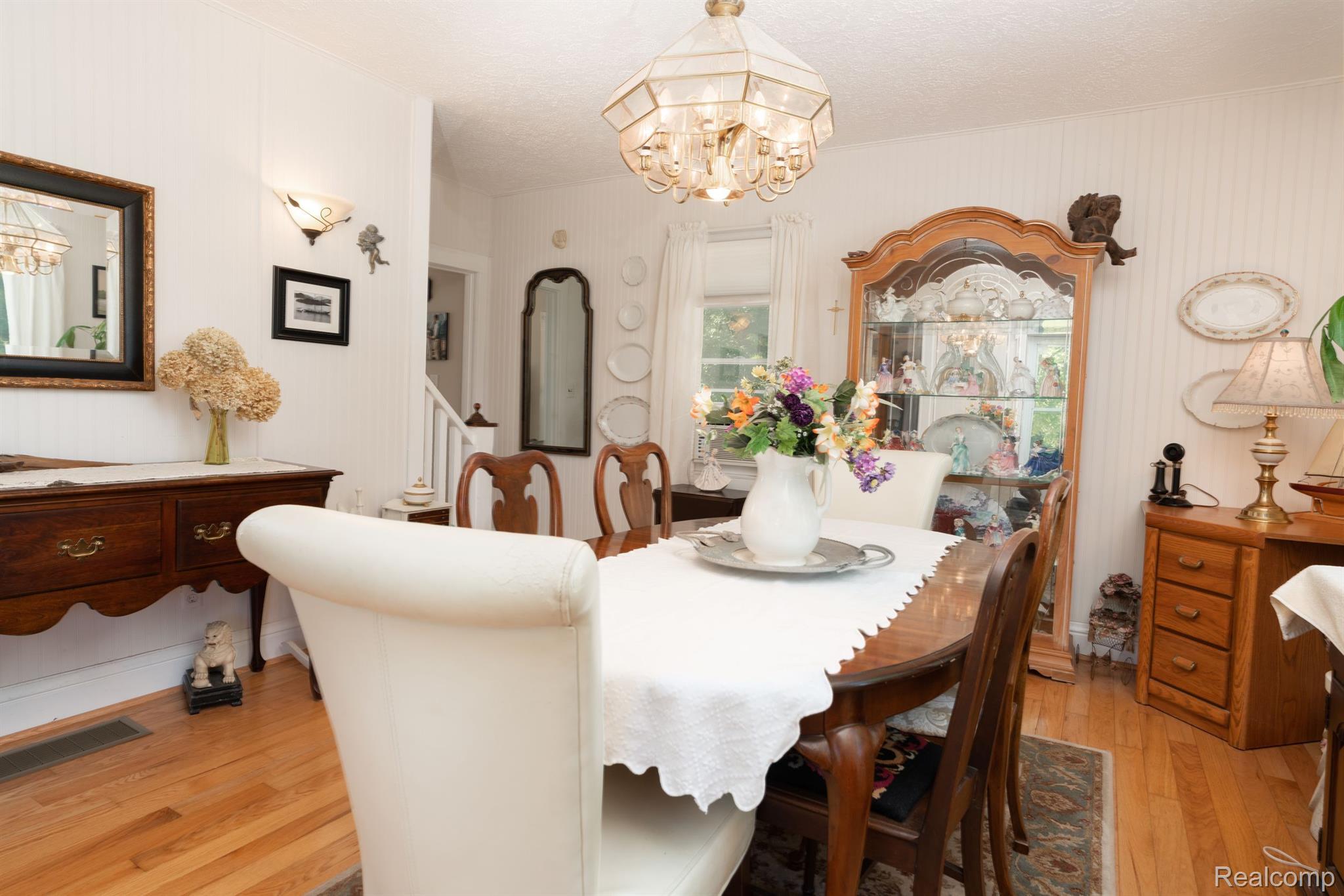5360 Bentley Lake Road Howell, MI 48843 - Photo 6 of 38 currently a dining room, could also be living room