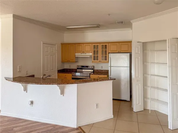 $1,600 | 3707 Conroy Road, Unit 1731, Orlando, FL 32839