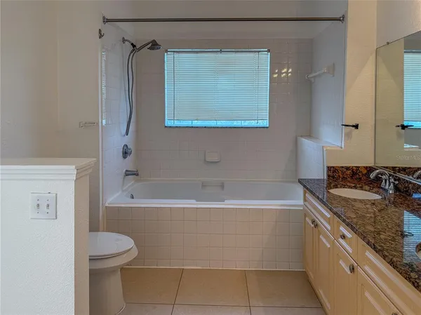 $1,600 | 3707 Conroy Road, Unit 1731, Orlando, FL 32839