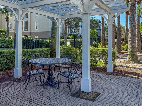 $1,600 | 3707 Conroy Road, Unit 1731, Orlando, FL 32839