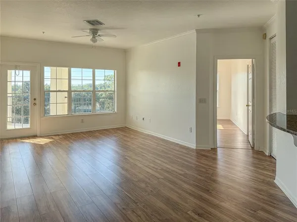 $1,600 | 3707 Conroy Road, Unit 1731, Orlando, FL 32839