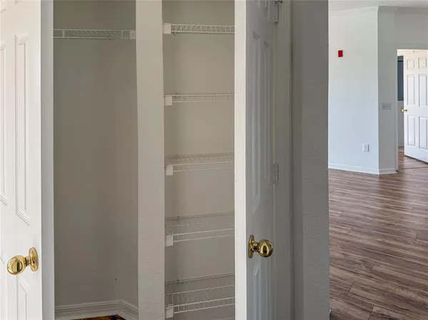 $1,600 | 3707 Conroy Road, Unit 1731, Orlando, FL 32839