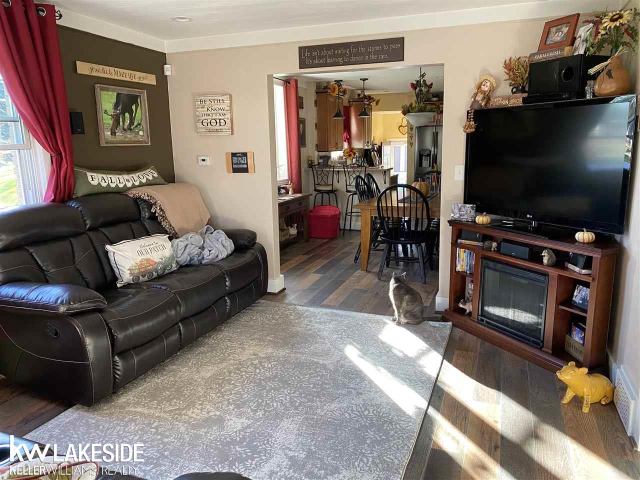3058 York Road Rochester, MI 48309 - Photo 16 of 20 50028659-15.JPG