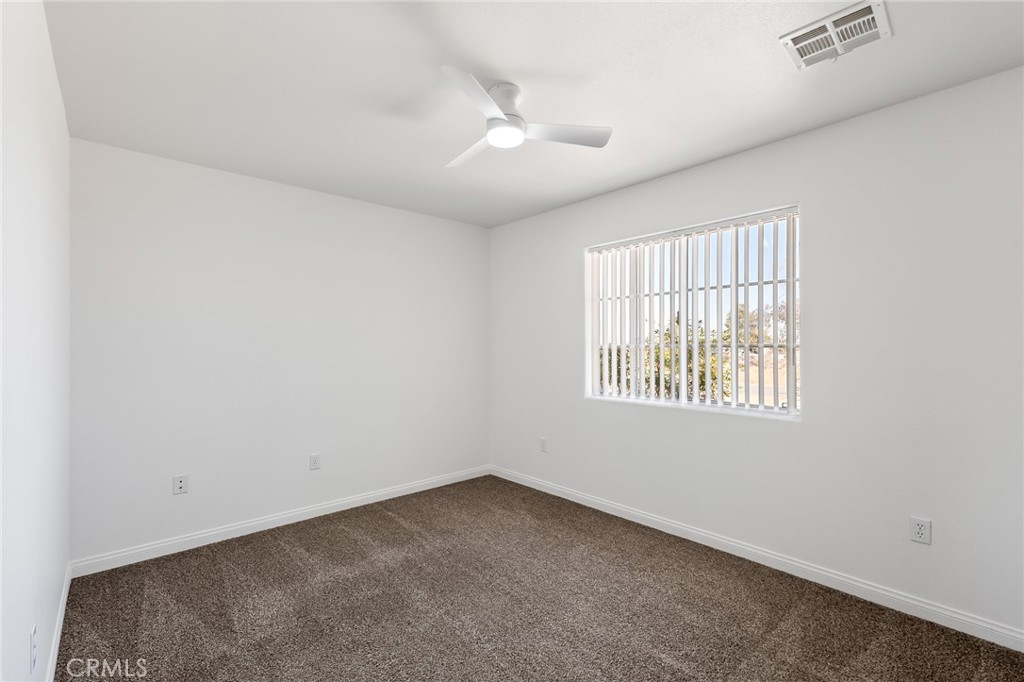 58285 Caliente Street Yucca Valley, CA 92284 - Photo 15 of 28