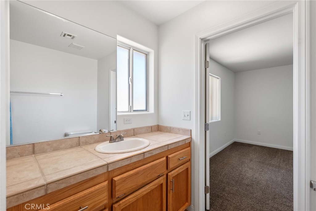 58285 Caliente Street Yucca Valley, CA 92284 - Photo 21 of 28