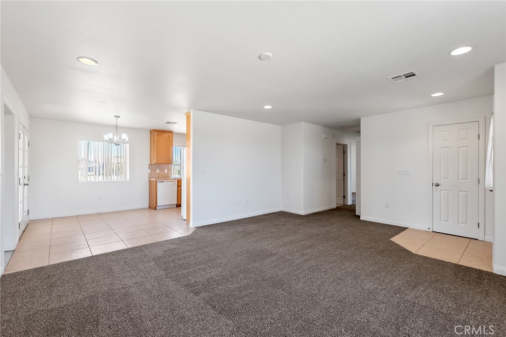 58285 Caliente Street Yucca Valley, CA 92284 - Photo 5 of 28