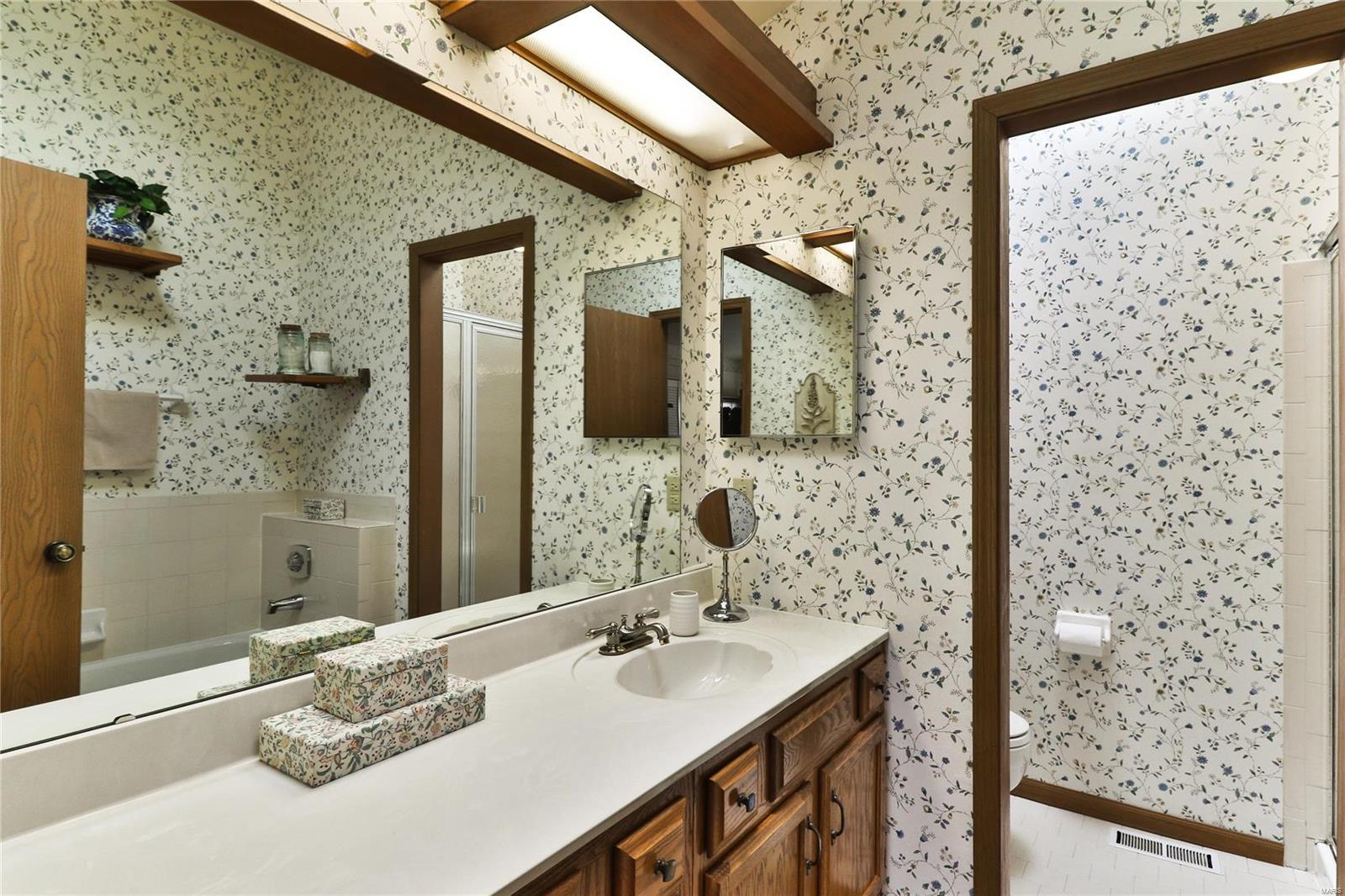 4557 Little Rock Road St. Louis, MO 63128 - Photo 13 of 24 Gallery Image 13