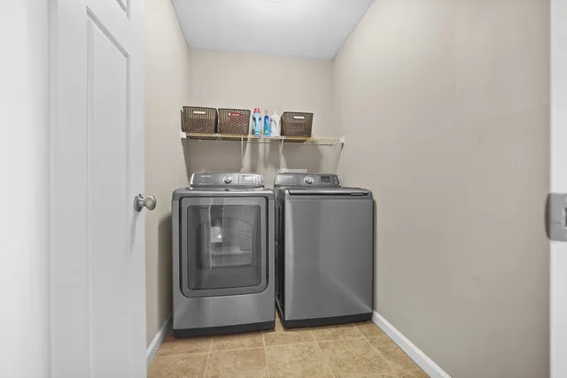 $320,000 | 2311 Wirsing Way, Bloomington, IL 61704