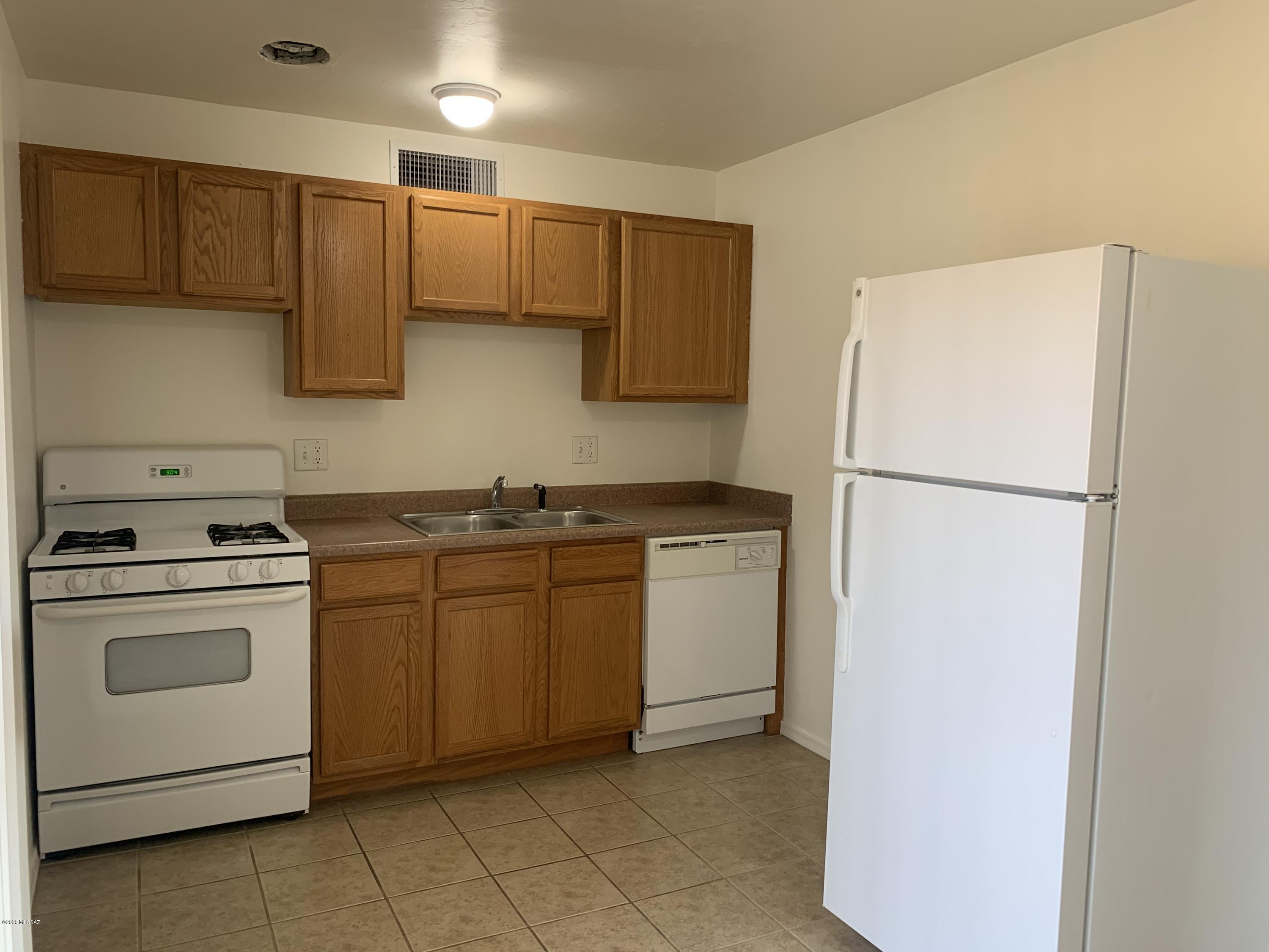 350 North Silverbell Road, Unit 189 Tucson, AZ 85745 - Photo 10 of 35