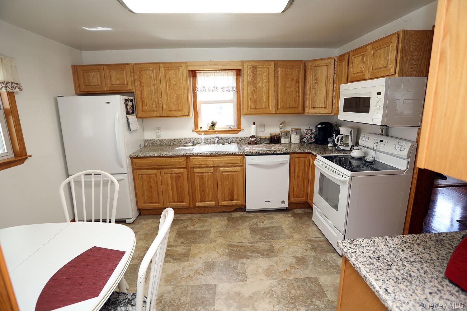 11 Highview Avenue Callicoon, NY 12723 - Photo 16 of 49 Kitchen