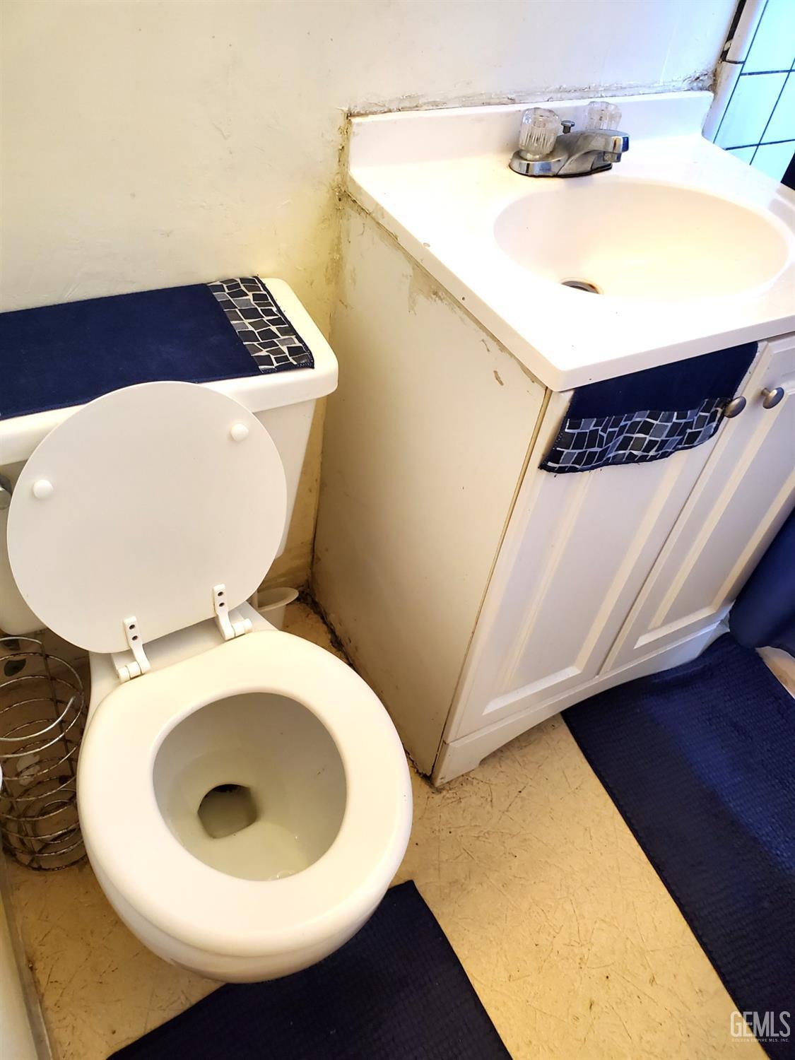 Undisclosed Address Bakersfield, CA 93307 - Photo 8 of 14