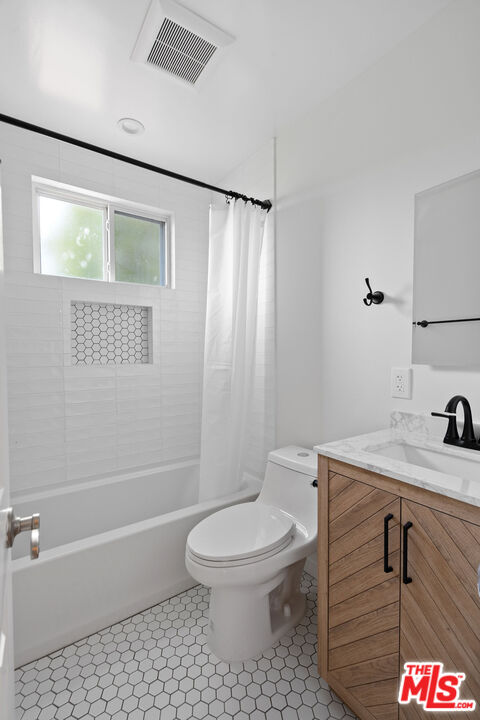 1408 17th Street Manhattan Beach, CA 90266 - Photo 13 of 26