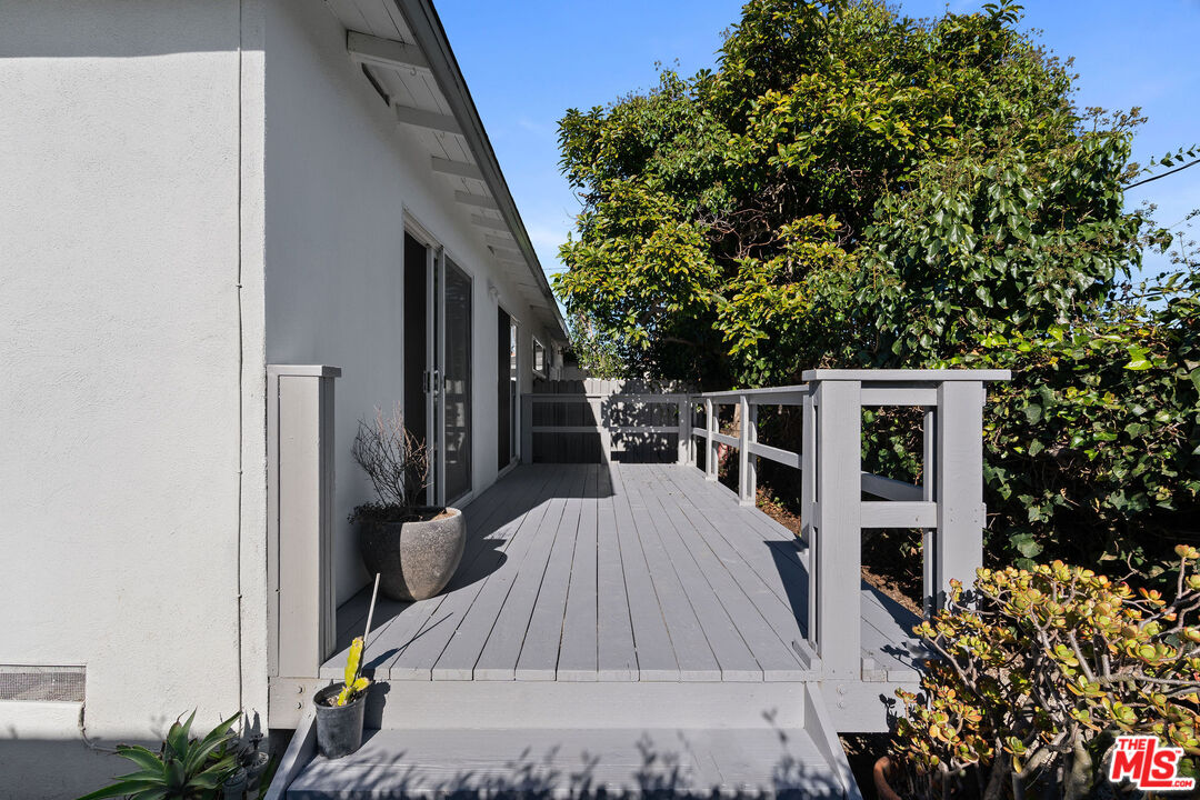 1408 17th Street Manhattan Beach, CA 90266 - Photo 20 of 26