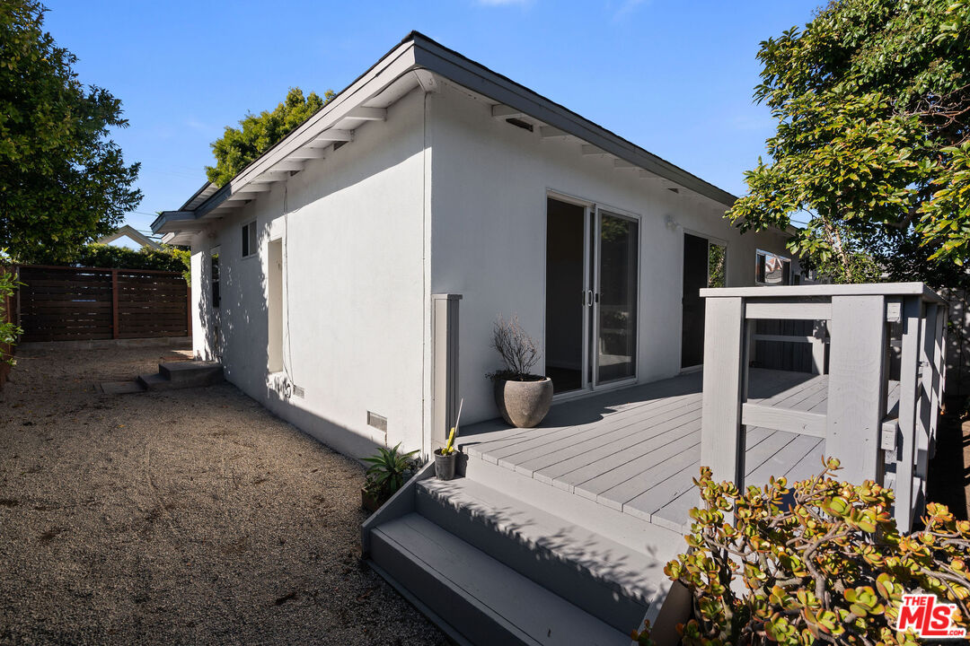 1408 17th Street Manhattan Beach, CA 90266 - Photo 21 of 26