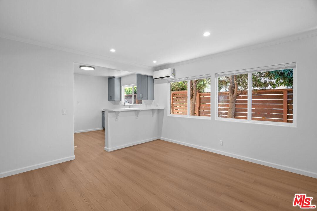 1408 17th Street Manhattan Beach, CA 90266 - Photo 9 of 26