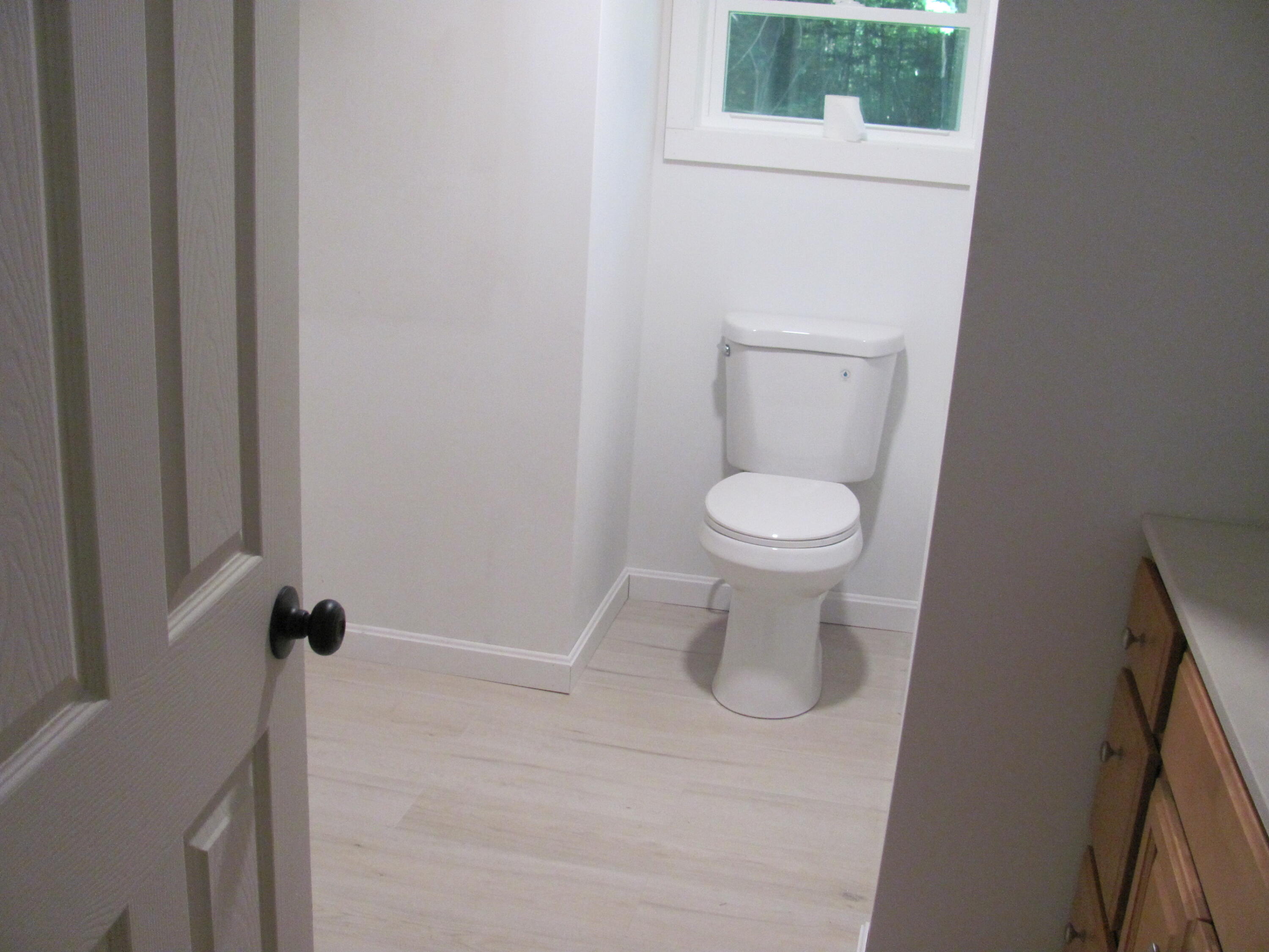 178 Number Six Road Oxford, ME 04270 - Photo 6 of 14 IMG_0934