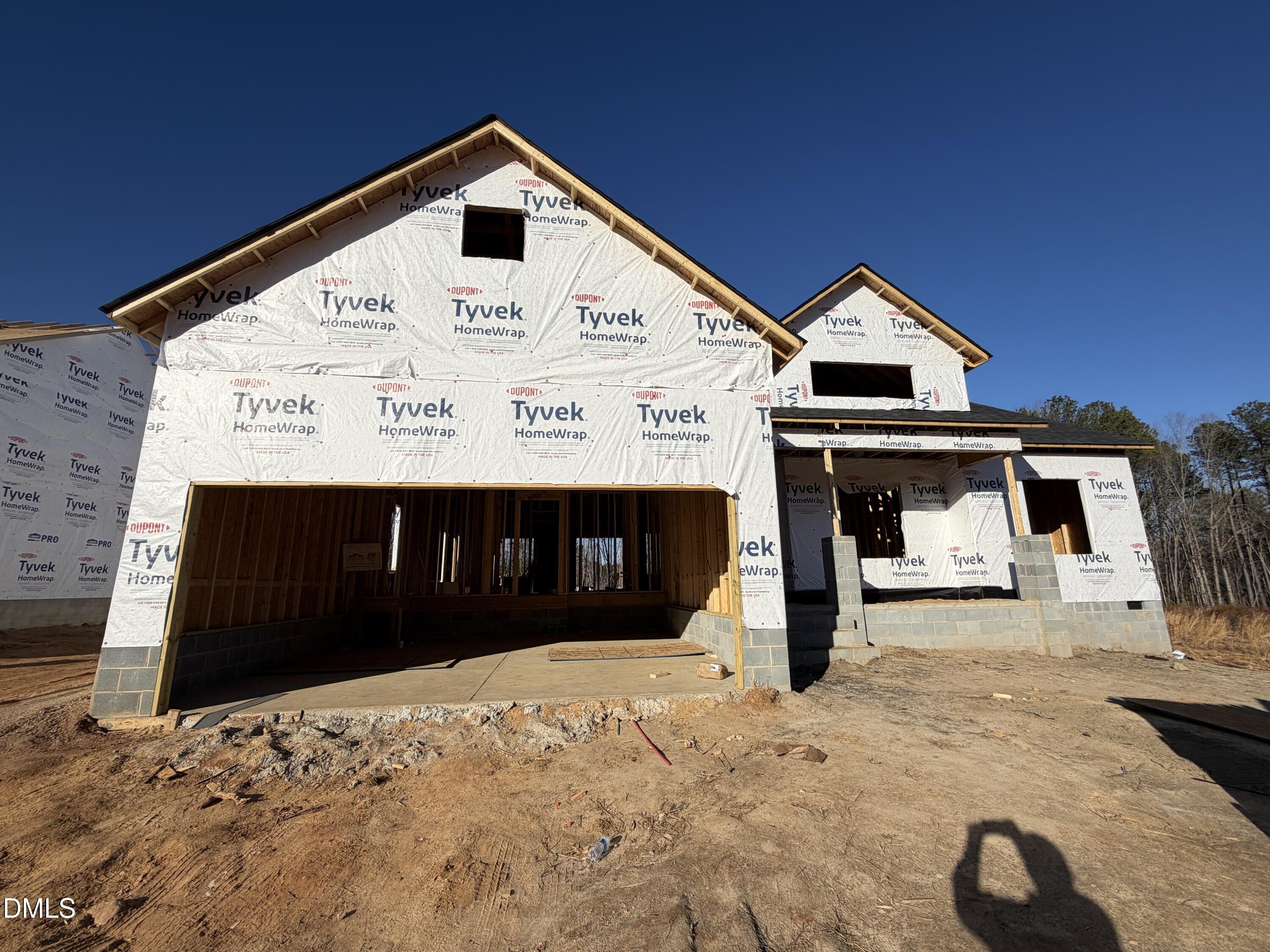 259 Seahawk Way Zebulon, NC 27597 - Photo 2 of 6 a view of a garage