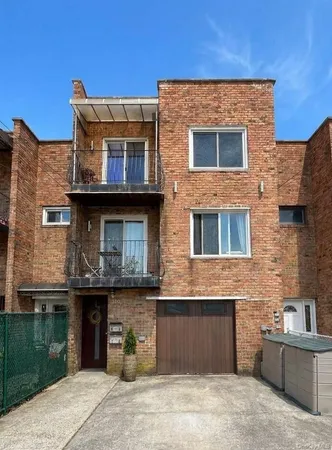 $1,299,000 | 310 Delaware Avenue | Dongan Hills