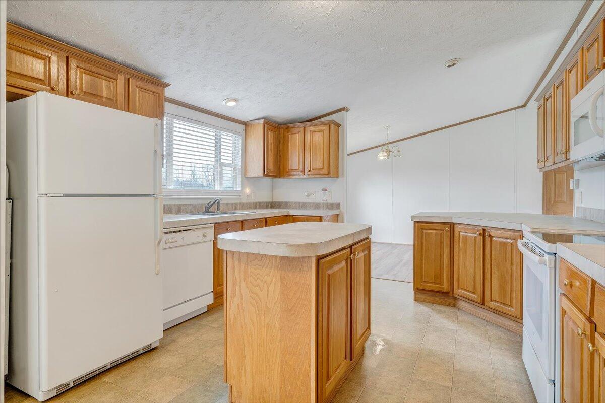 2281 Parrish Road Goodview, VA 24095 - Photo 14 of 54 14-MIB02768