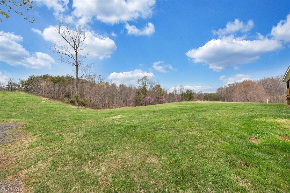 2281 Parrish Road Goodview, VA 24095 - Photo 32 of 54 32-MIB02822