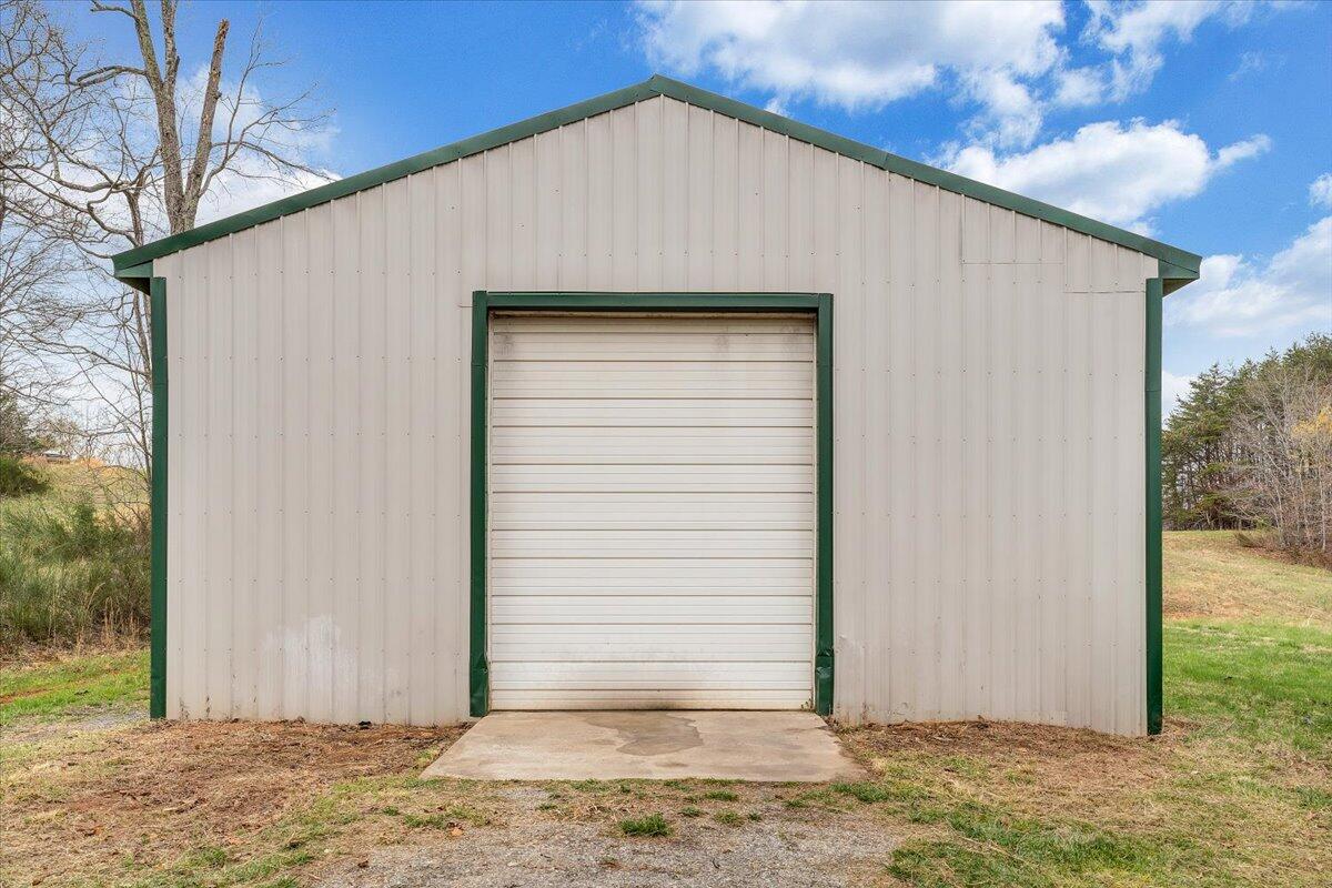 2281 Parrish Road Goodview, VA 24095 - Photo 41 of 54 41-MIB02849
