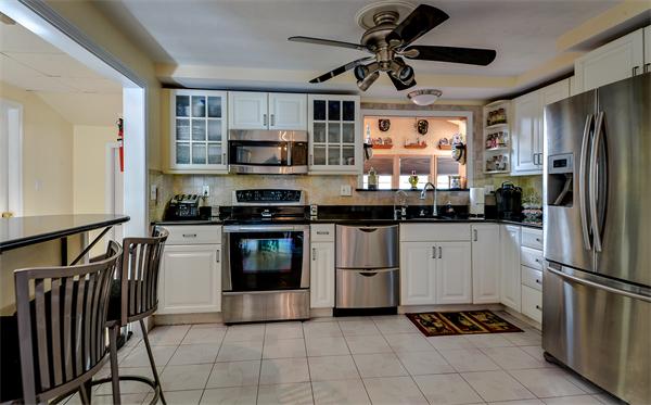 58 Joseph Road Framingham, MA 01701 - Photo 3 of 24