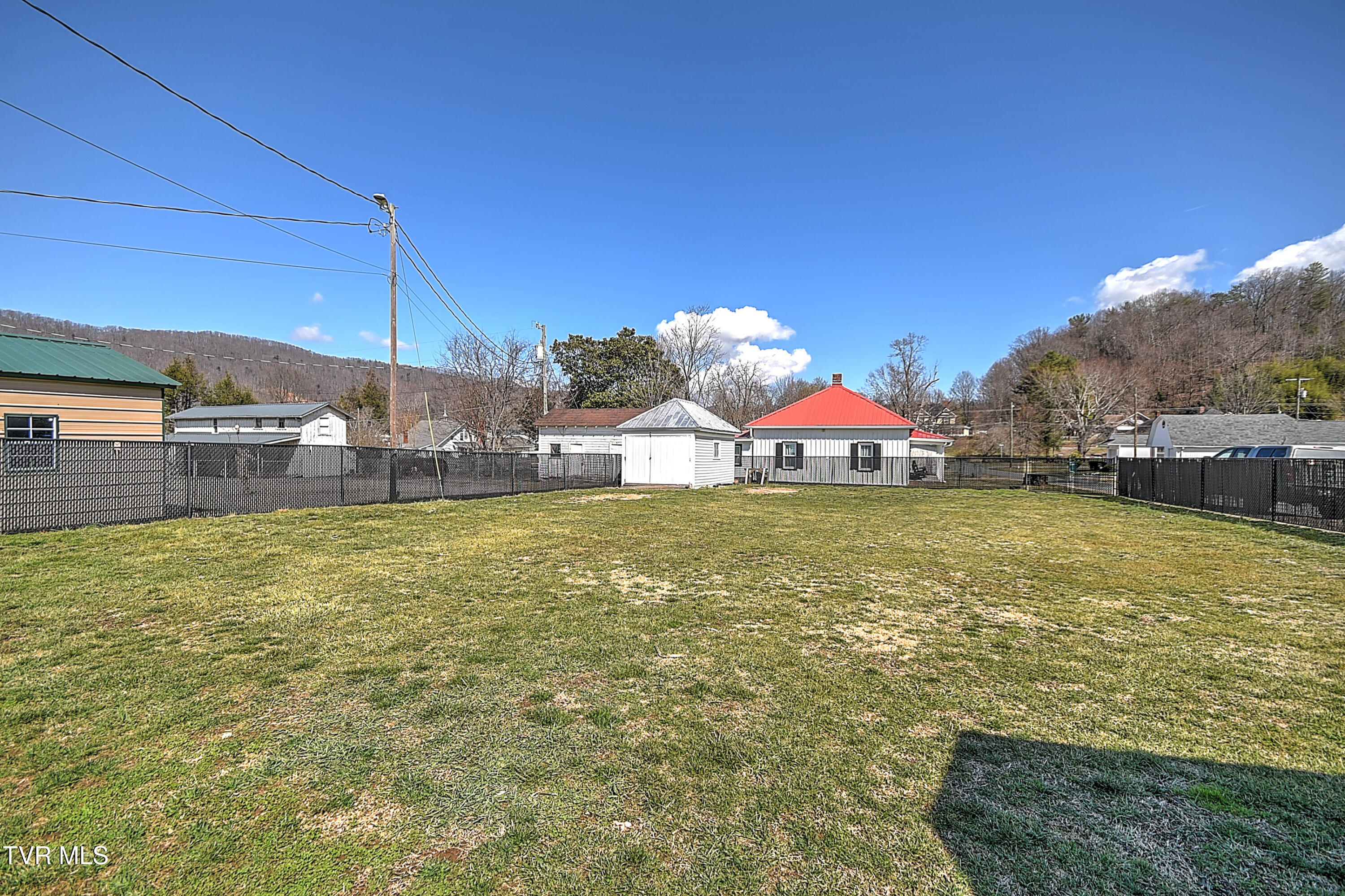 429 Love Street Erwin, TN 37650 - Photo 29 of 37 429 Love St KR-39