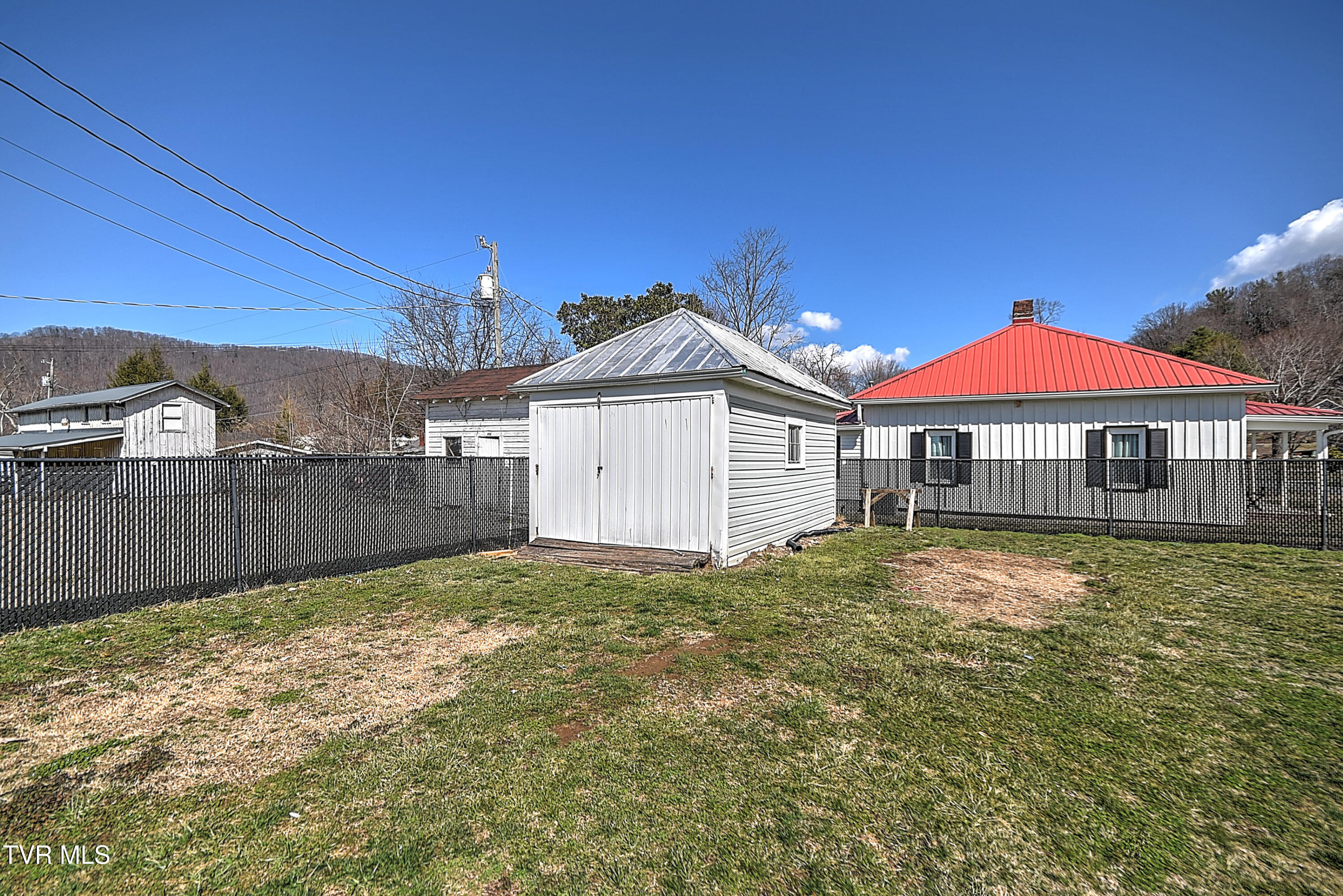 429 Love Street Erwin, TN 37650 - Photo 32 of 37 429 Love St KR-46