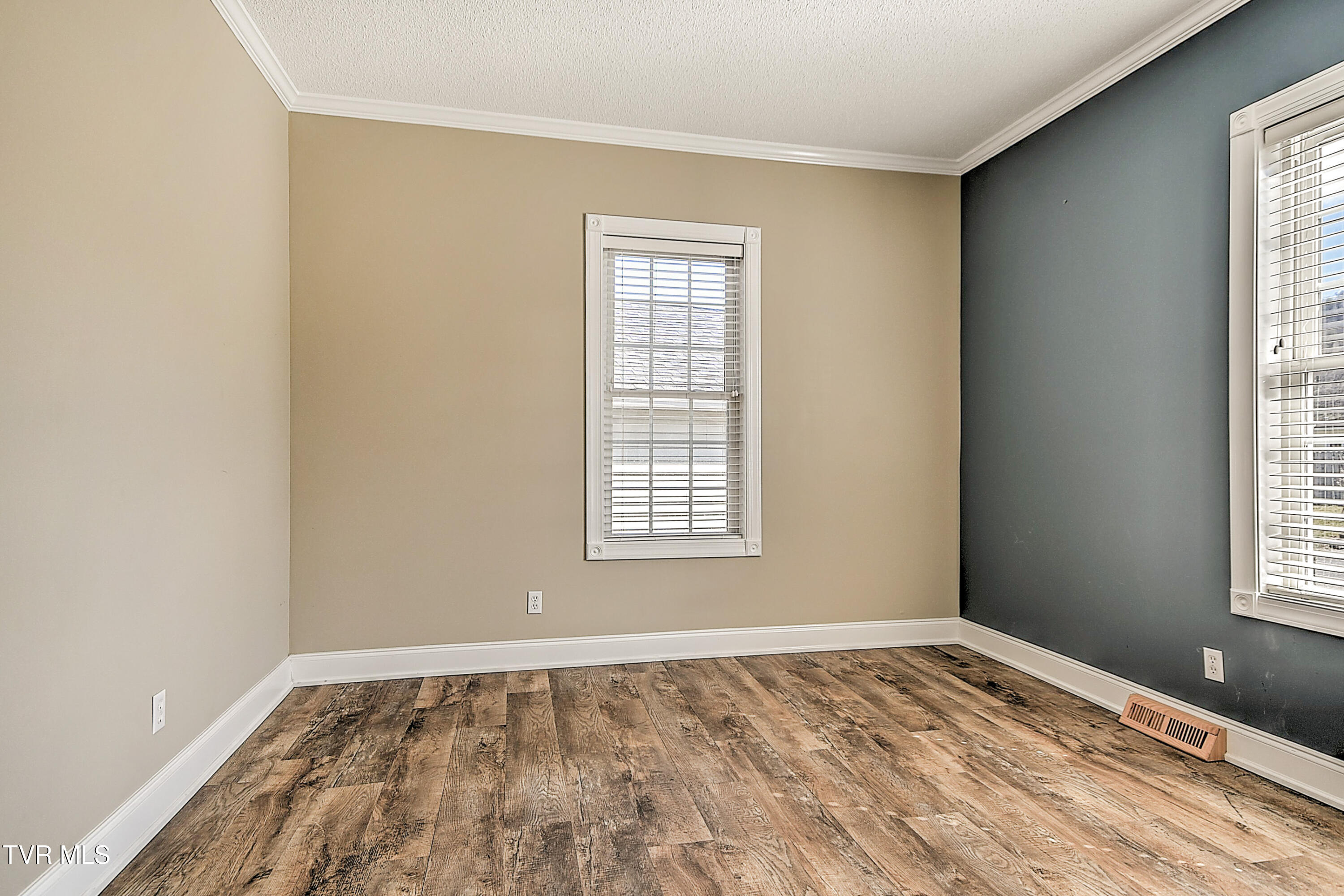 429 Love Street Erwin, TN 37650 - Photo 9 of 37 429 Love St KR-15